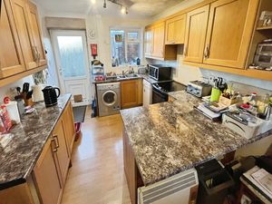 Kitchen- click for photo gallery